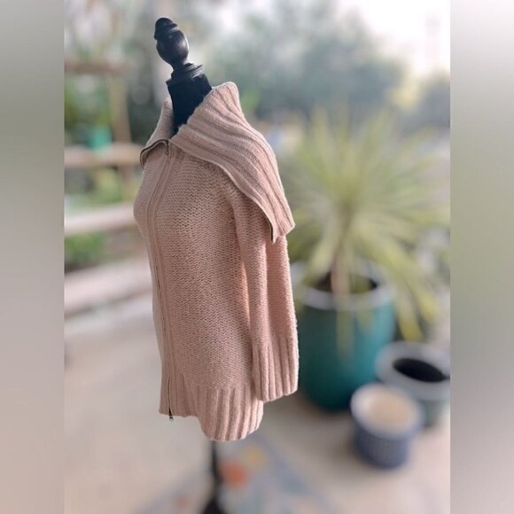 BCBGMAXAZRIA Lambswool Acrylic Pile Knit Zip Cardigan Sweater Pink Women XS / S - Picture 5 of 16